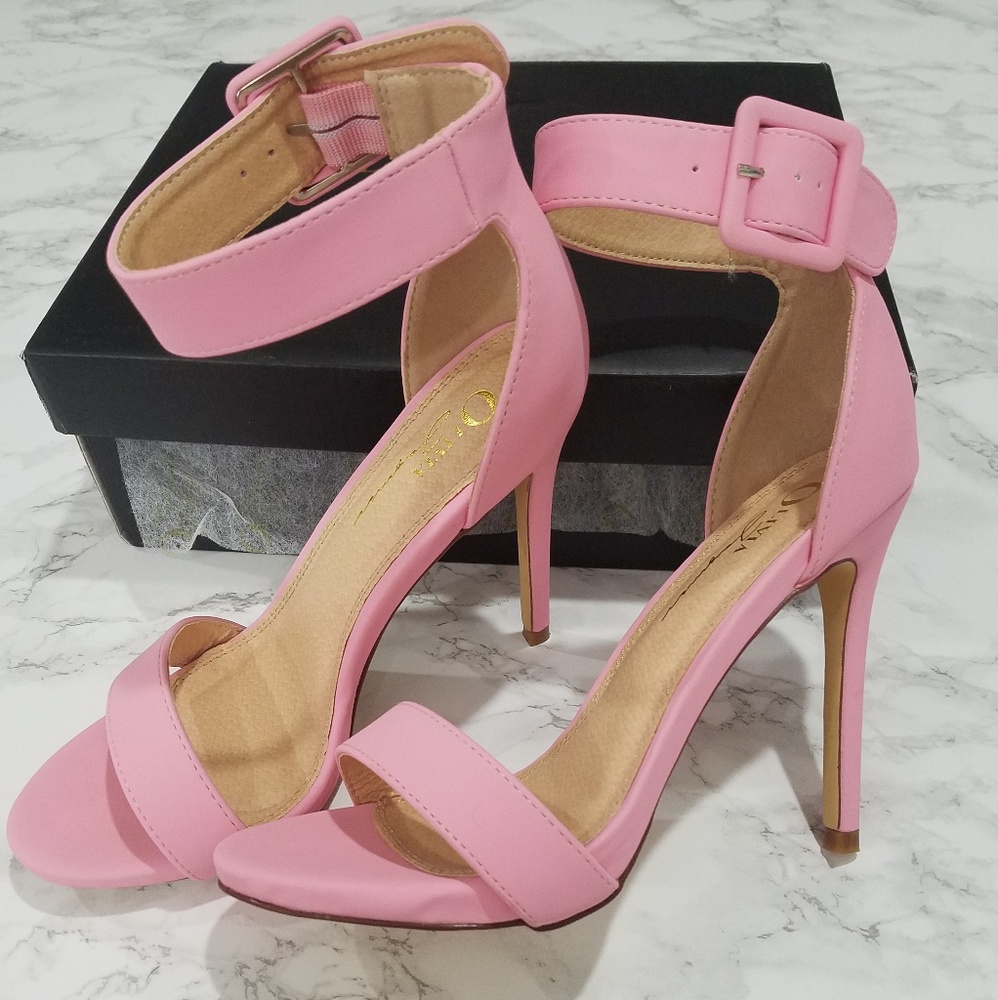 Olivia Jaymes Ankle Cuff Stiletto